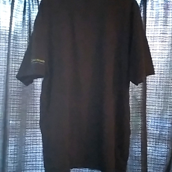 CRAZY COOL VINTAGE SHARK or Piranha WITH SCUBA DIVERS T-SHIRT - Picture 3 of 4